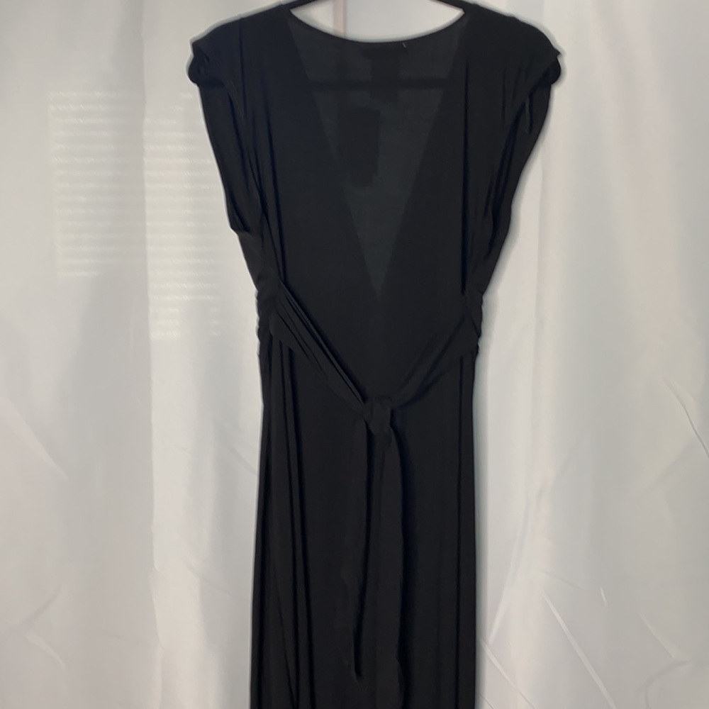 Love Squared Women's Plus Knot-Front Sheath Dress - Picture 4 of 7